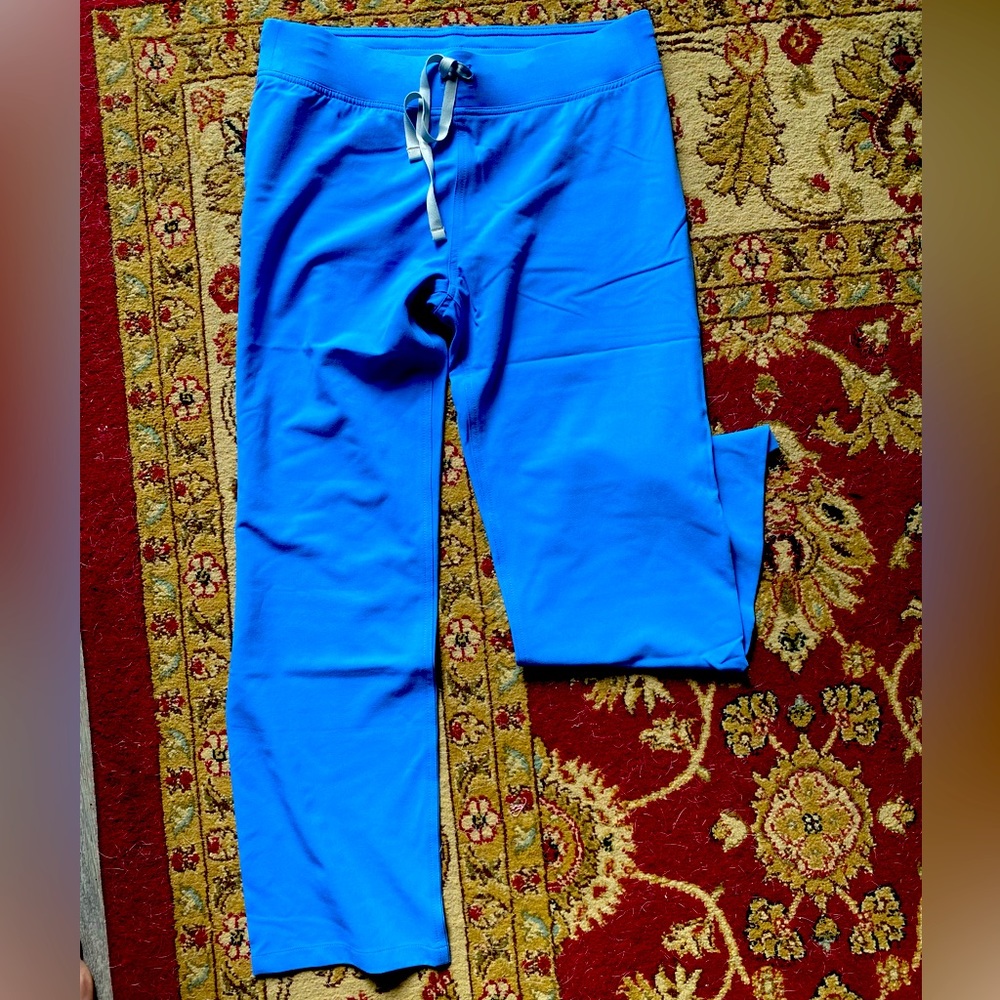 Figs Ceil Blue Bottom Scrubs - small/petite